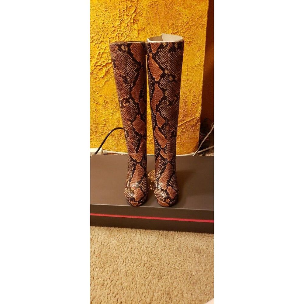 Vince Camuto Jestinal python print Leather Platform Boot 6.5M New